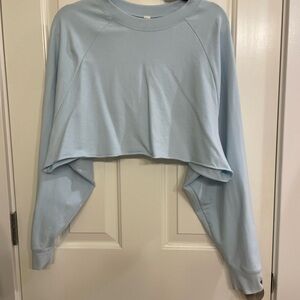 Alo Yoga Light Blue cropped Crew Neck Top